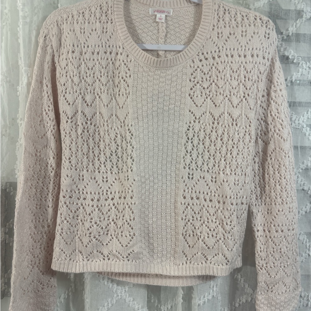 Elegant Cream Knit Sweater‎